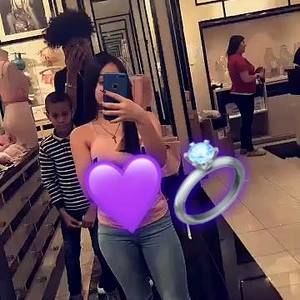 Meet your Posher, Sharii